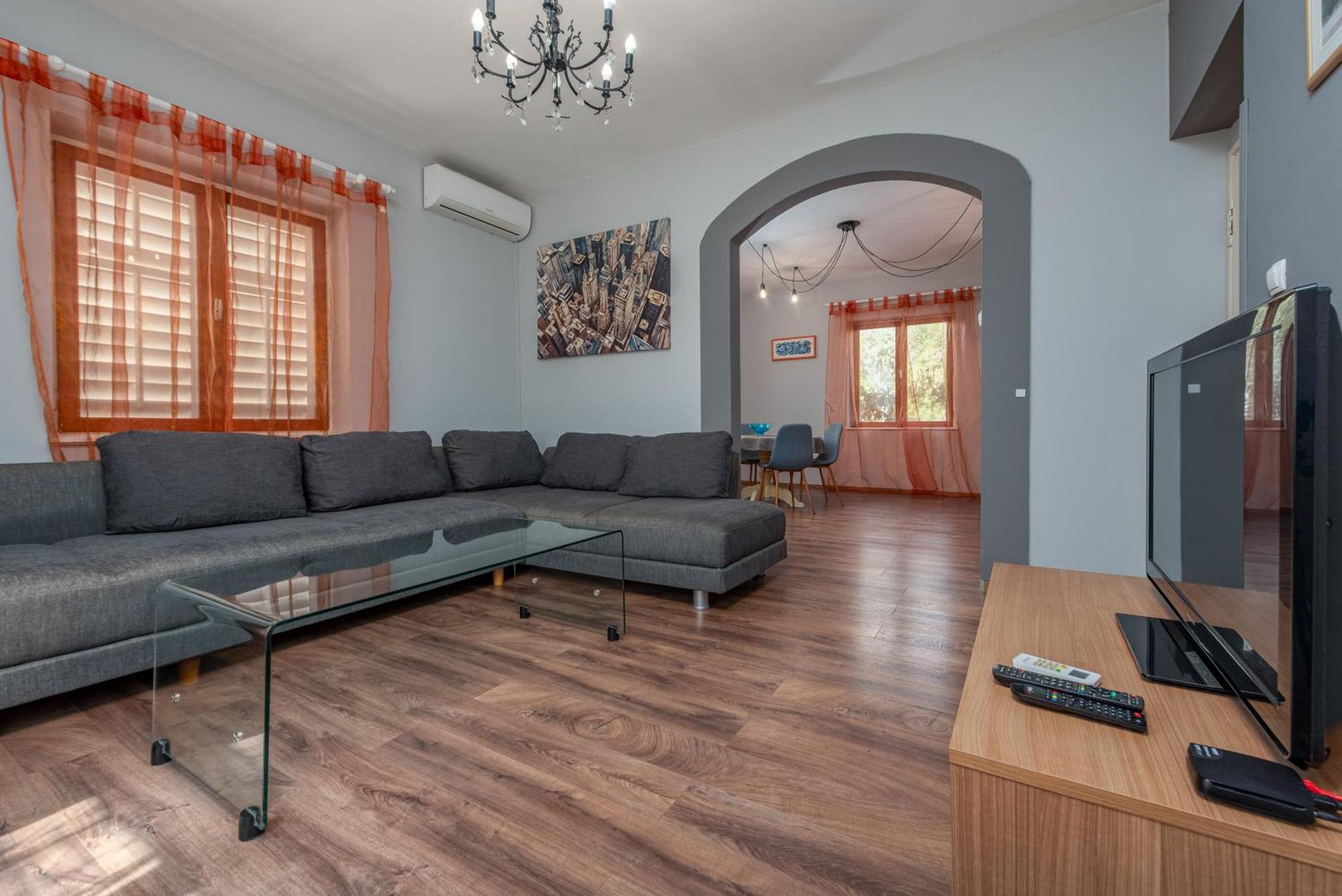 Apartment Petar