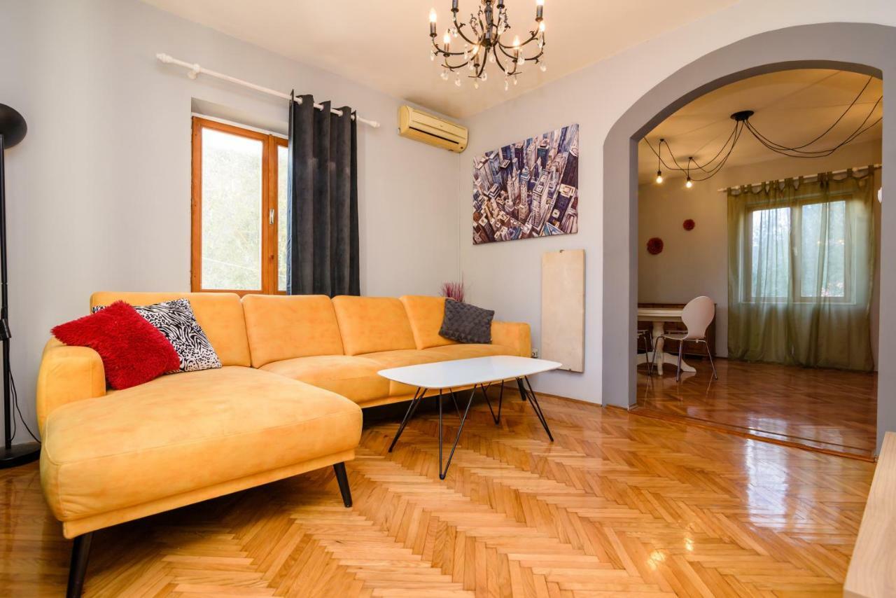 Apartament Petar